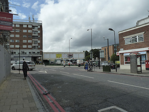 3500 sq ft first floor converted warehouse with 10 rooms and open area (with rent free period to convert) in Stamford Hill N16